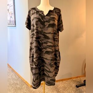 George Camo T-Shirt Dress with Pockets | XL